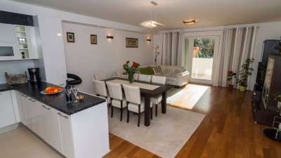 Lapad Beach Apartment