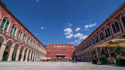 Prokurative square in split center