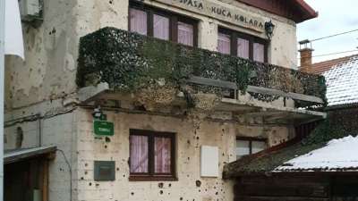 sarajevo city tour - tunnel of hope